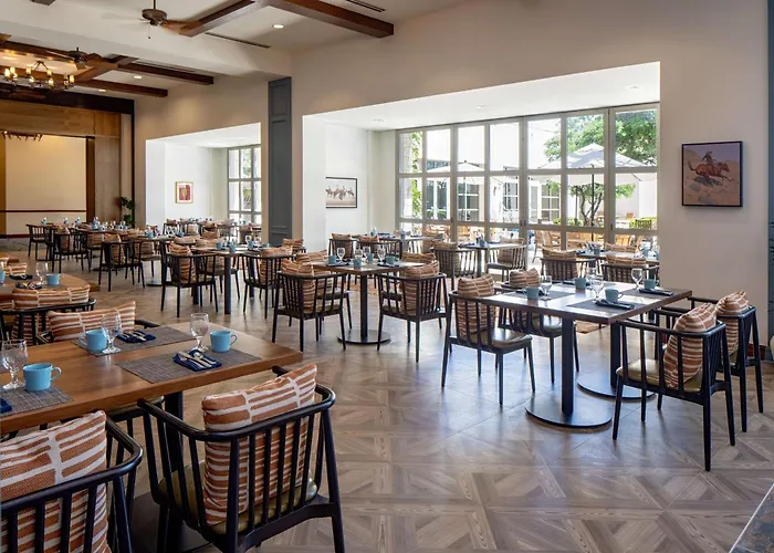 Hilton San Antonio Hill Country Hotel