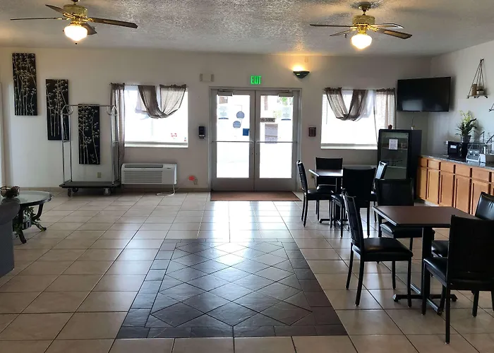 Super 8 By Wyndham Price Motel