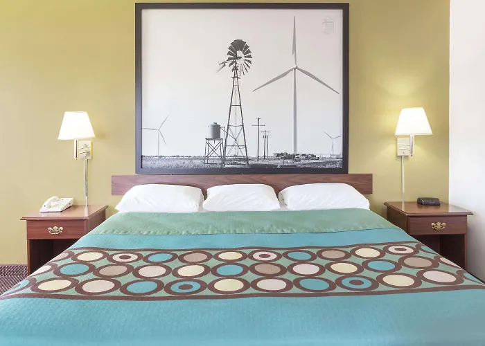 Cresco Hotels