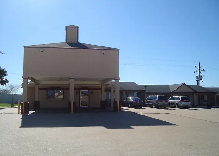 Navasota Hotels