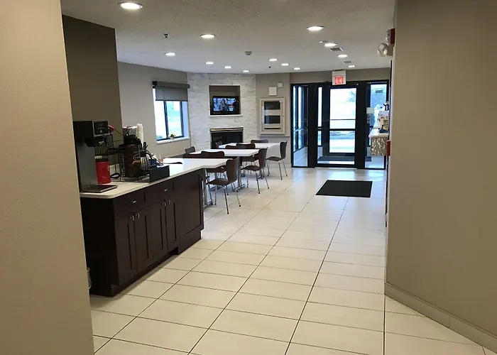Monee Hotels