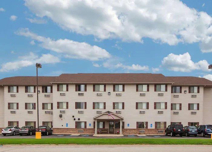Super 8 By Wyndham Mason City