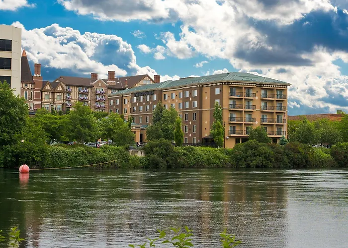 Oxford Suites Spokane Downtown