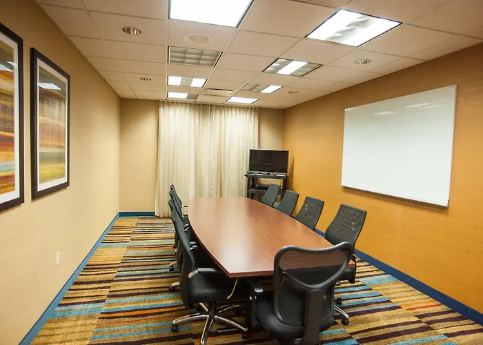 Luxury Hotels in Akron