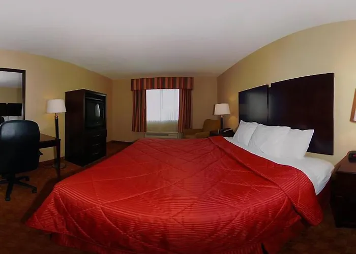 Hotels in Saratoga Springs