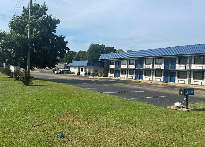 Pontotoc Hotels