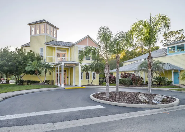 Barefoot'N Resort