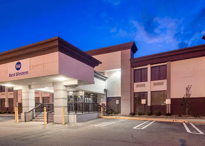 Paramus Hotels