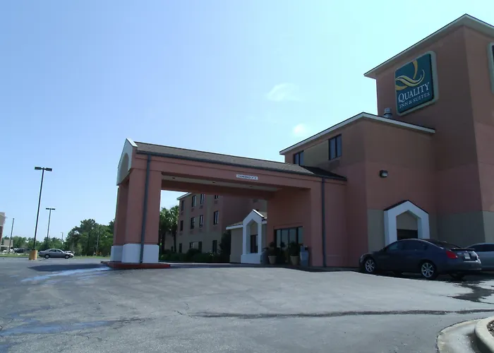Quality Inn & Suites Lake Charles South