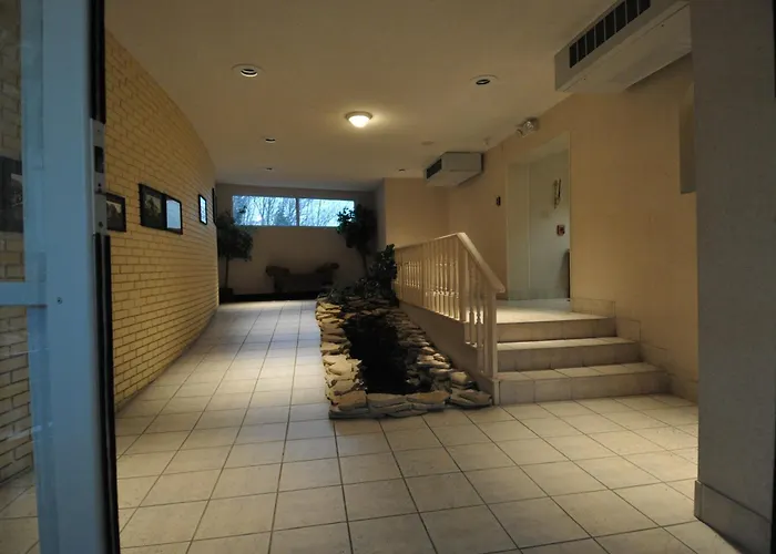 Hillside Inn