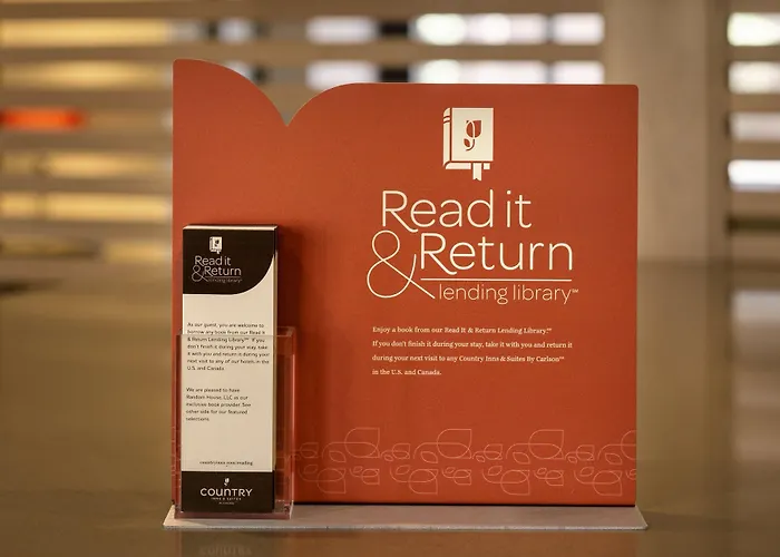 Country Inn & Suites By Radisson, Pella, Ia