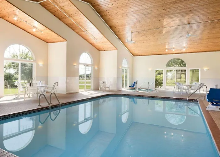 Country Inn & Suites By Radisson, Mason City, Ia