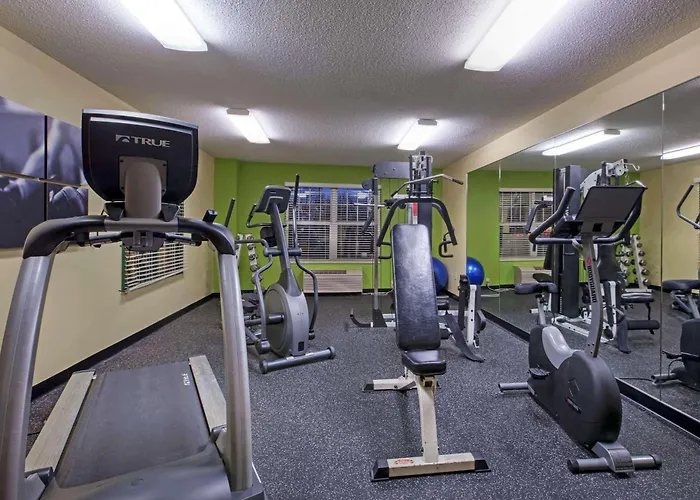 Country Inn & Suites By Radisson, Mason City, Ia