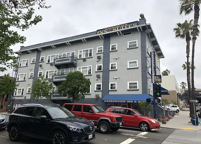 Harborview Inn & Suites-Convention Center-Airport-Gaslamp-Seaworld-Zoo-Balboa Park
