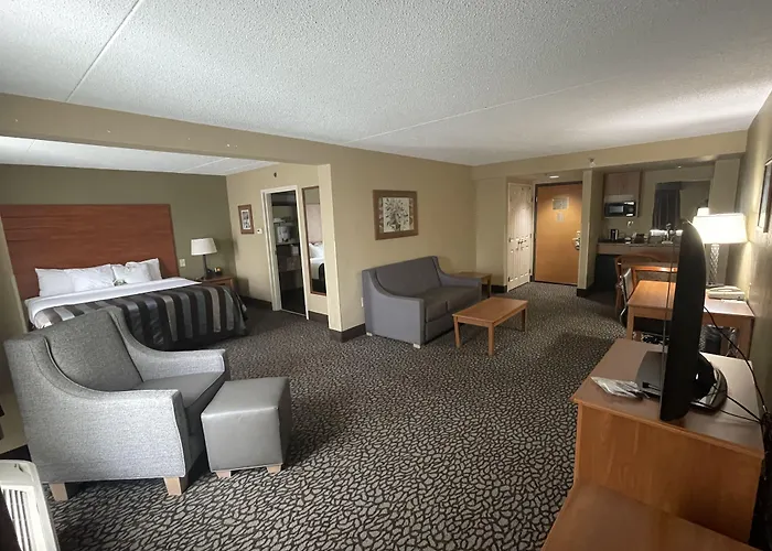 Wingate By Wyndham Little Rock Hotel