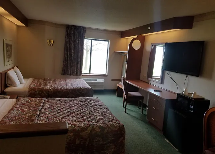 Syracuse Hotels