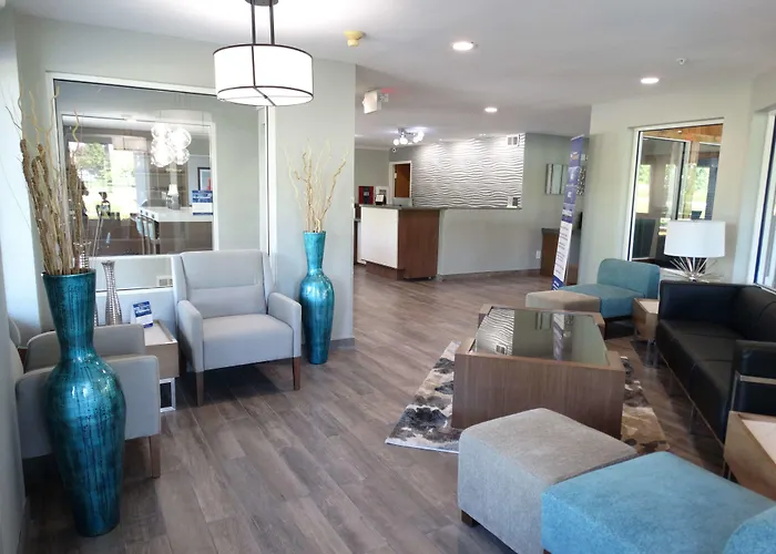 DeWitt Hotels