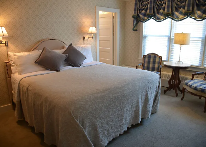 Maplewood Hotel Saugatuck