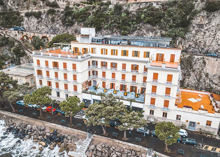 Hotel La Bussola Amalfi