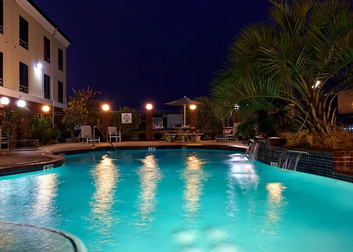 Crockett Hotels
