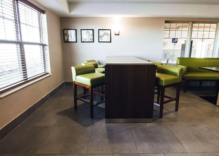 Stockton Hotels