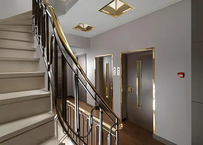 Holiday Suites Atene