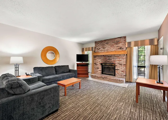 Pollock Pines Hotels