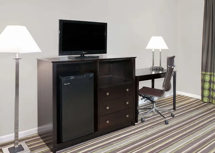 Super 8 By Wyndham Morton Grove/Chicago Hotel