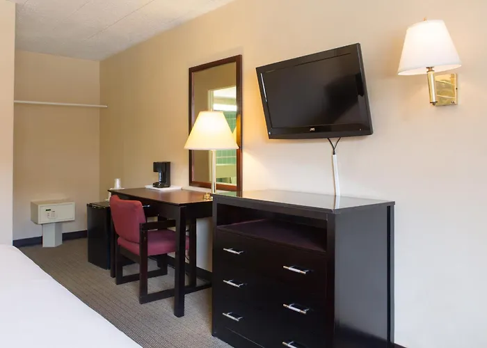 Atlantic Motor Inn Near Boardwalk