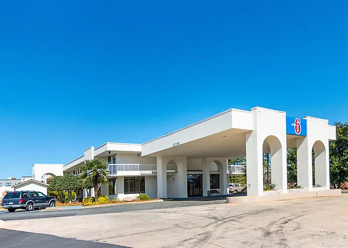 Motel 6-Newnan, Ga