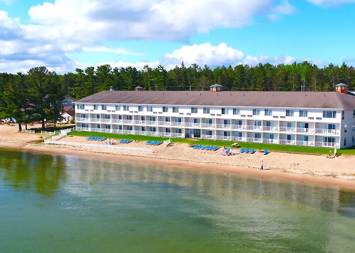 Bridge Vista Beach Hotel And Convention Center Mackinaw City