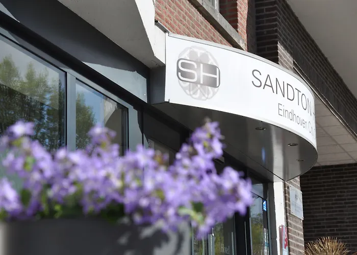 Sandton Eindhoven Centre - Hotel Eindhoven City Centre With Private Parking