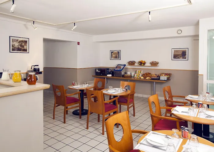Sejours & Affaires Orleans Jeanne D'Arc Aparthotel