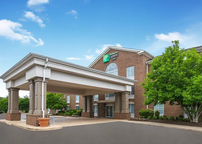 Warrenton Hotels