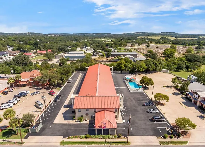 Super 8 By Wyndham Fredericksburg Hotel