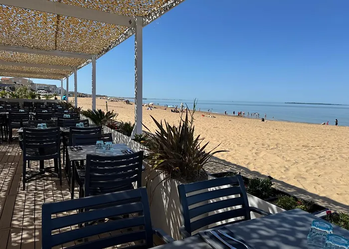 Acadie Saint Victor - Hôtel restaurant -Face mer- Châtelaillon plage