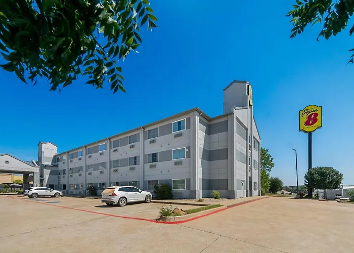Super 8 By Wyndham Weatherford