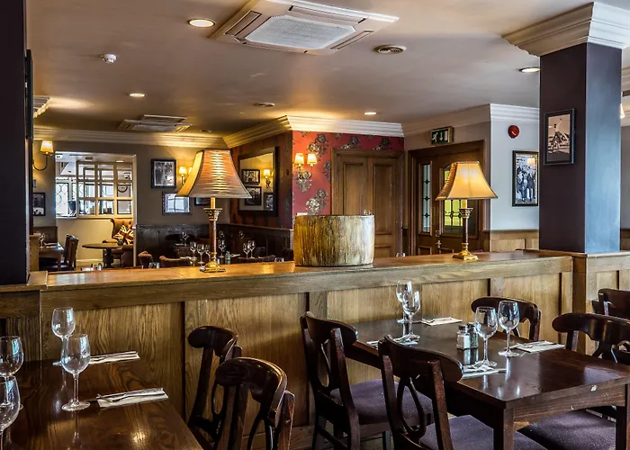 Greenford (Greater London) Hotels