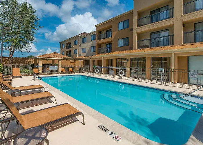 Courtyard By Marriott Albany