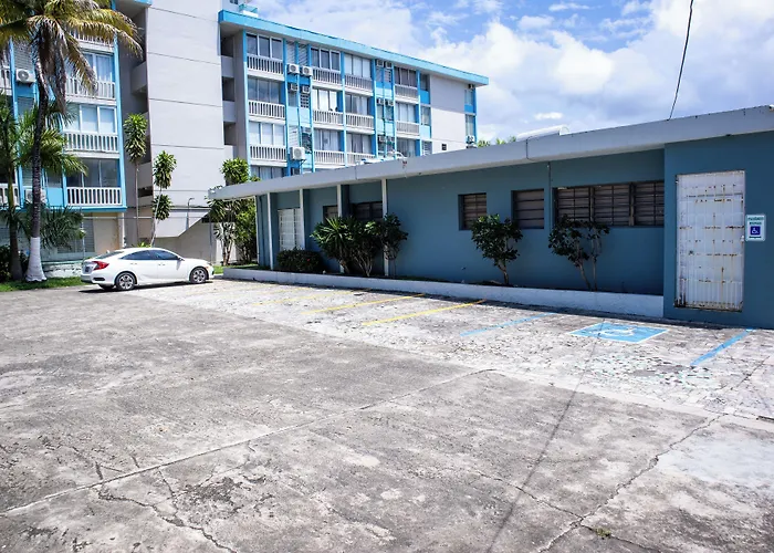Borinquen Beach Inn San Juan