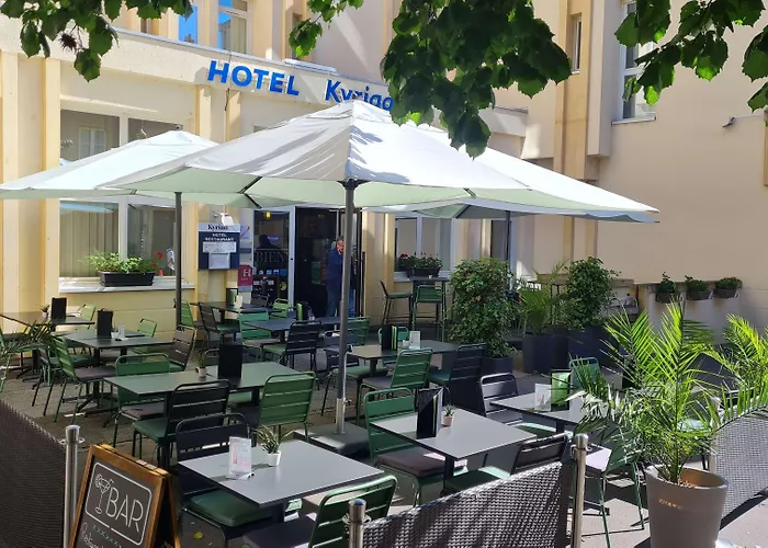 Kyriad Metz Centre - Restaurant Moze