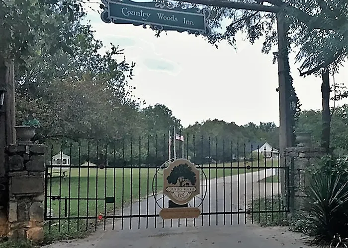 Country Woods Inn Glen Rose