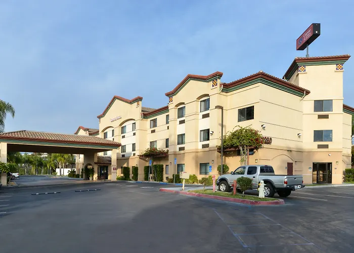 Redlands Hotels