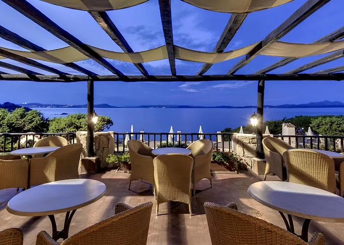 Grand Hotel Smeraldo Beach Baja Sardinia