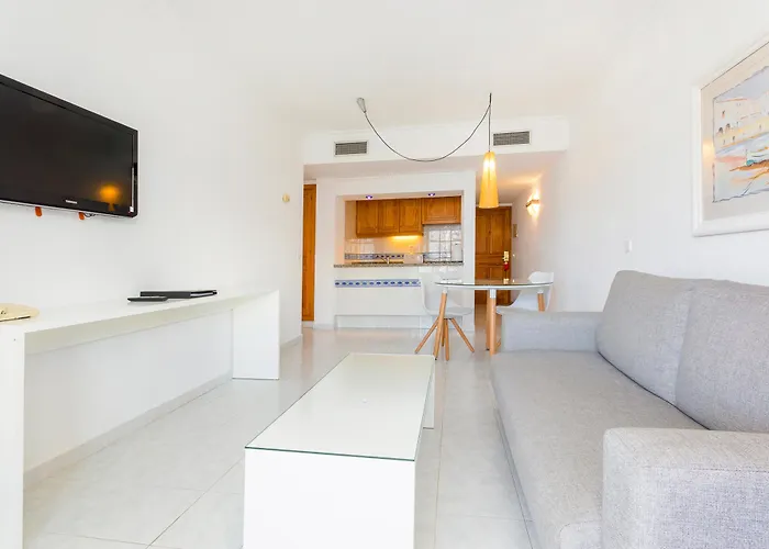 Aparthotel Duquesa Playa Santa Eulalia del Río