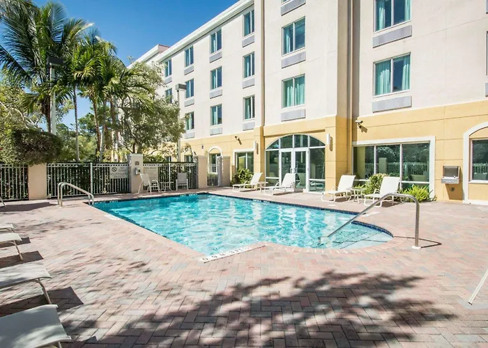 Comfort Inn & Suites Jupiter I-95