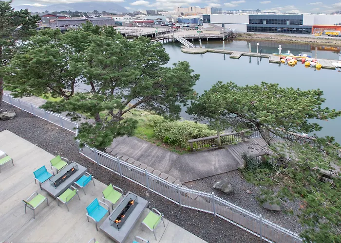 Holiday Inn Express Hotel & Suites Seaside Convention Center By Ihg