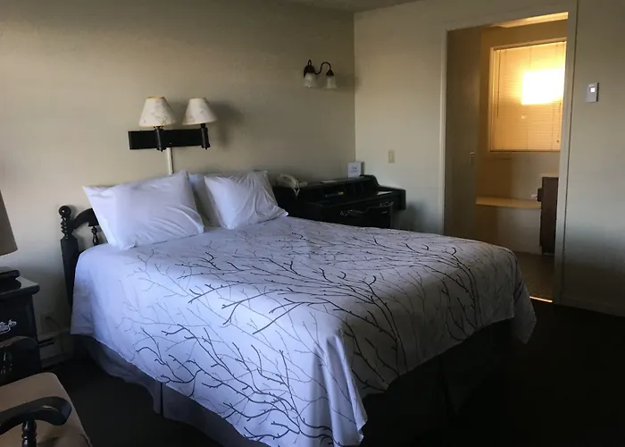 Continental Inn Cheboygan