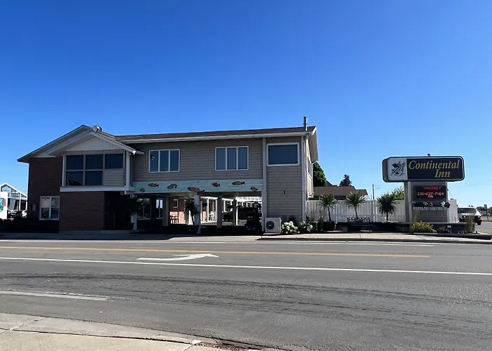Continental Inn Cheboygan