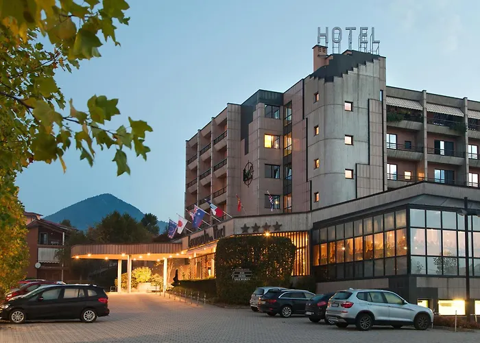 Hotel Leonardo da Vinci Erba
